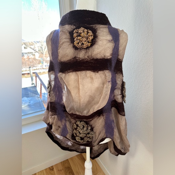 Silk and felted wool shawl. Designer/Artist Tami Zohar - Picture 3 of 7